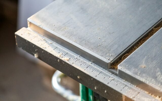 How to Sharpen Chisels and Plane Blades
